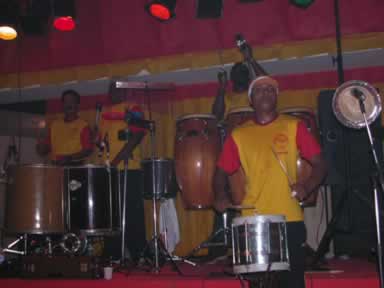 LambeLambe.com - Carnaval Clube Penpolense 2003