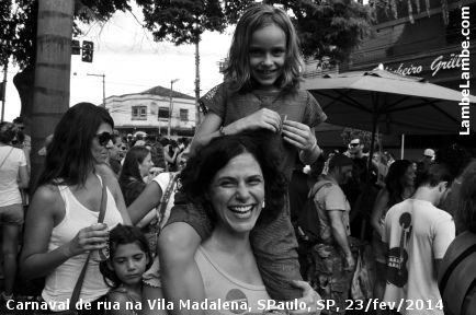 LambeLambe.com - Carnaval de rua na Vila Madalena