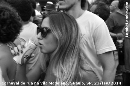 LambeLambe.com - Carnaval de rua na Vila Madalena