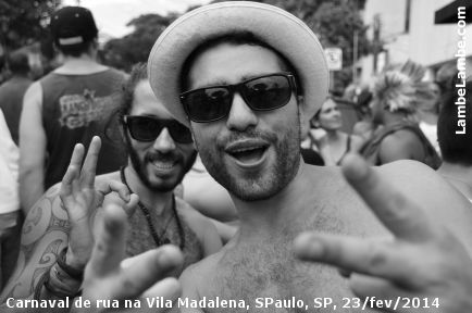 LambeLambe.com - Carnaval de rua na Vila Madalena